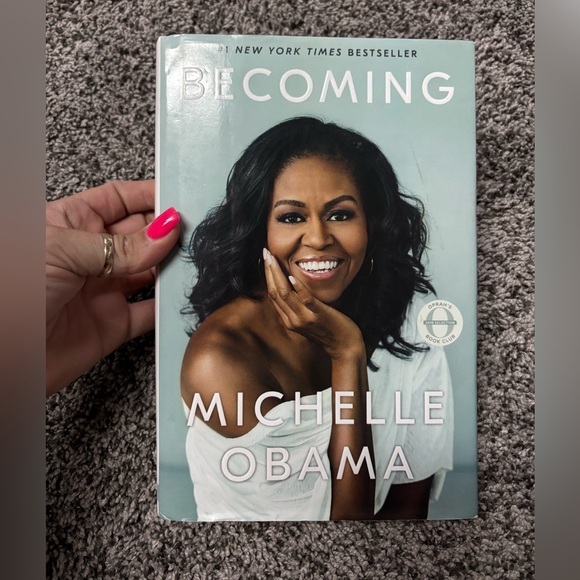 Becoming by Michelle Obama Hardcover - Picture 1 of 3